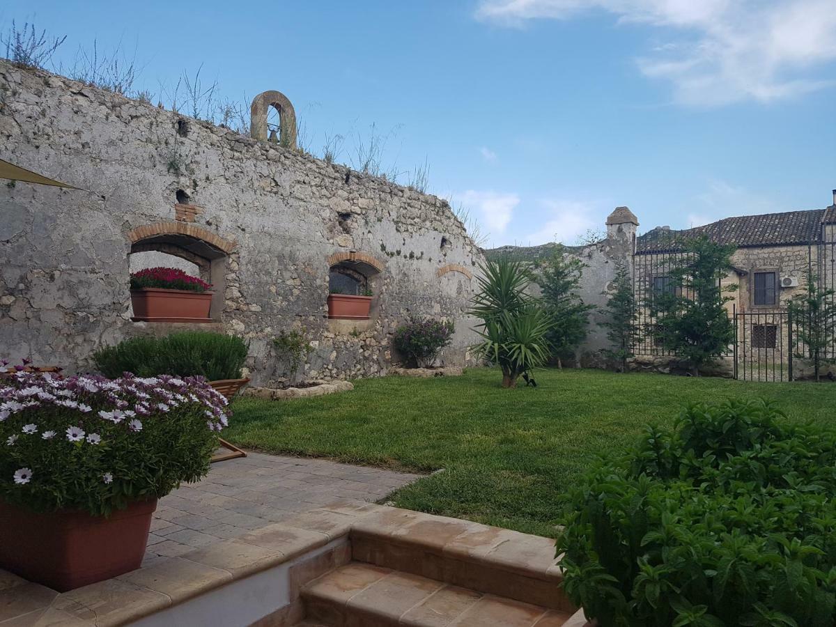 Contrada Gibbesi Villa Gibbesi Vecchio Exteriör bild